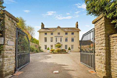 6 bed property, in Bridge Street, £2,500,000