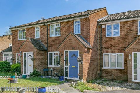 3 bed property, in Larksfield, £450,000