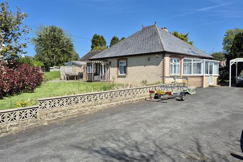 3 bed property, in Chulmleigh EX18, £397,000