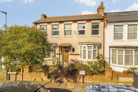 3 bed property, in Sunnyside, £850,000