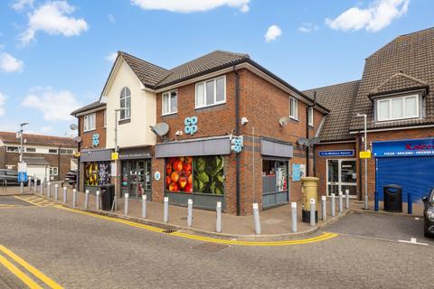 1 bed property, in Mollison Square, £135,000