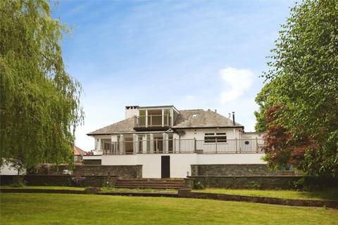 5 bed property, in Bolton Road, £650,000