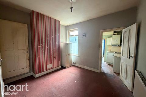 3 bed property, in All Saints Road, £250,000