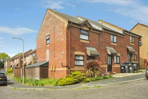 3 bed property, in Mallard Way, £240,000