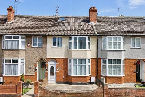 4 bed property, in Loyd Road, £300,000