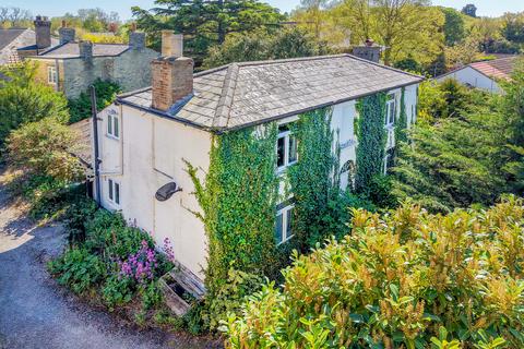3 bed property, in Mill Lane, £355,000