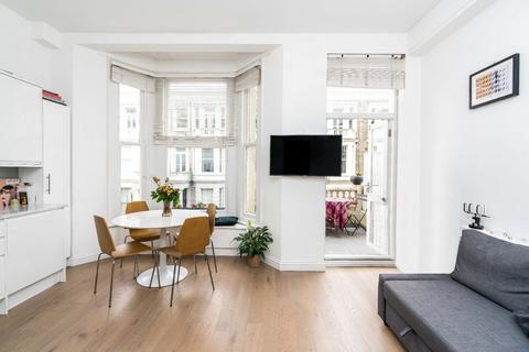 2 bed property, in Fairholme Road, £600,000