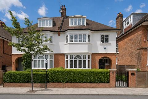 5 bed property, in Kidderpore Gardens, £4,850,000