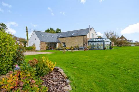 4 bed property, in Prixford, £1,200,000
