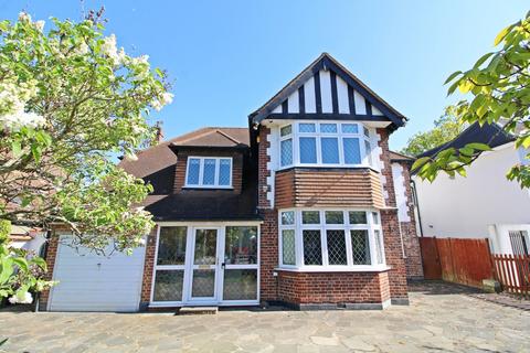 4 bed property, in Den Close, £1,100,000
