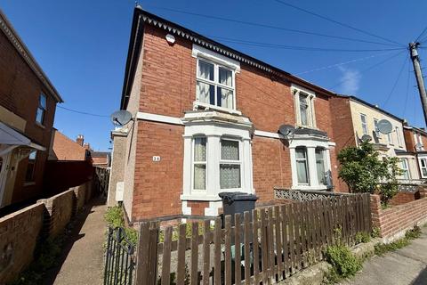 2 bed property, in Slaney Street, £195,000