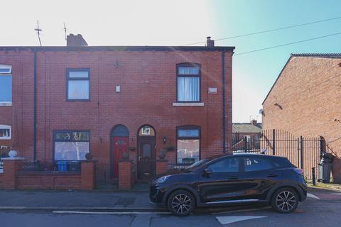 2 bed property, in Daisy Bank, £125,000