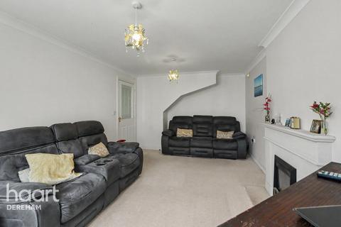 4 bed property, in Byron Avenue, £325,000
