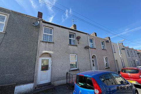 3 bed property, in Lewis Street, £130,000