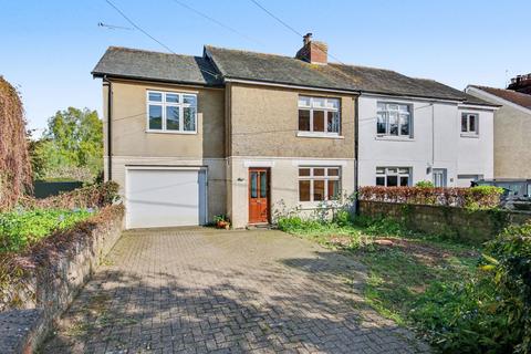 4 bed property, in Dean Lane, £500,000