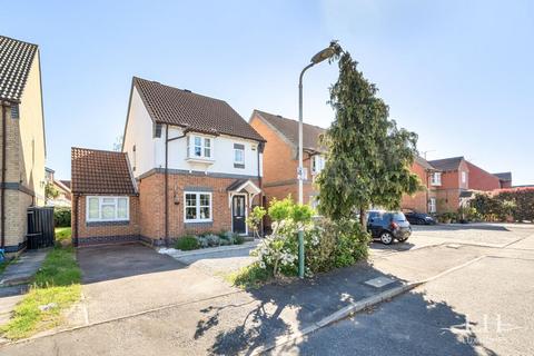 3 bed property, in Rutley Close, £500,000