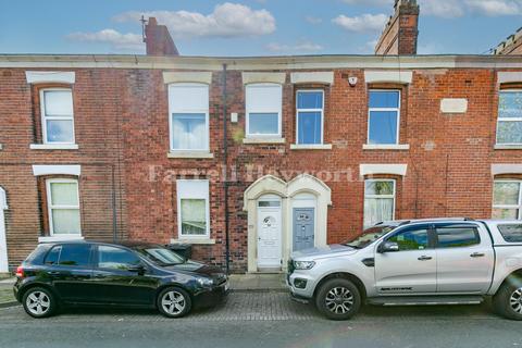 6 bed property, in Trafford Street, £280,000