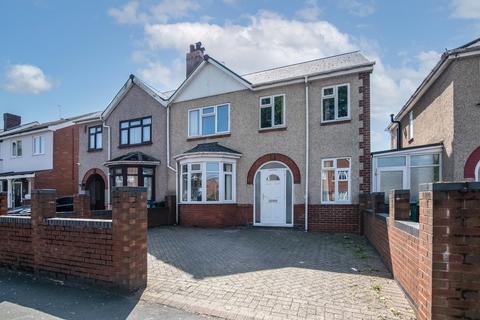 4 bed property, in Hall Green Road, £375,000