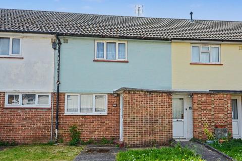 2 bed property, in 254 The Dashes, £200,000