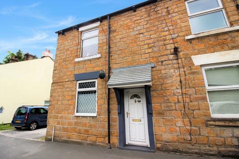 2 bed property, in Dinting Vale, £170,000