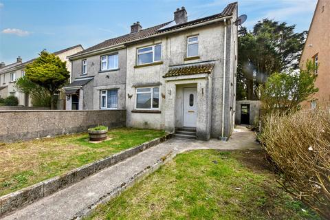 2 bed property, in Magor Avenue, £149,950