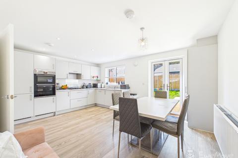3 bed property, in Daly Lane, £400,000