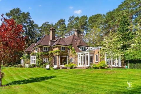 7 bed property, in Swinley Road, £3,000,000