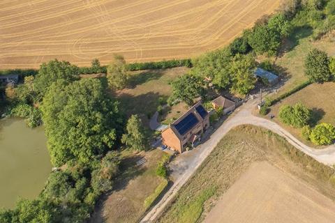 5 bed property, in Common Lane, £1,100,000