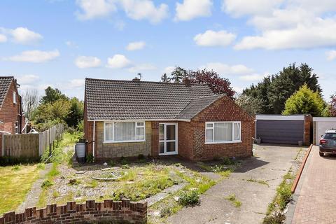 3 bed property, in Stour Valley Close, £550,000