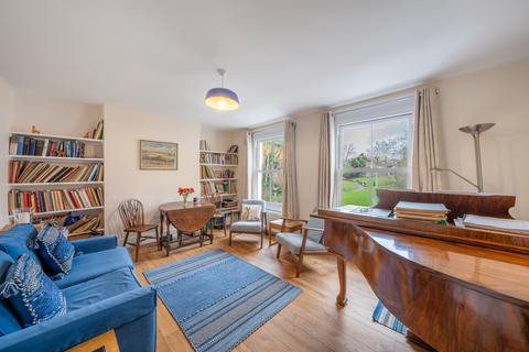 4 bed property, in Maygrove Road, £900,000