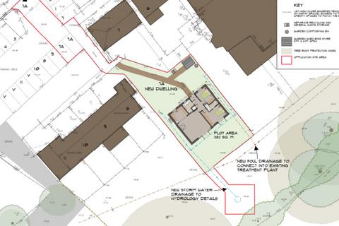Studio, in The Mews Plot, £135,000