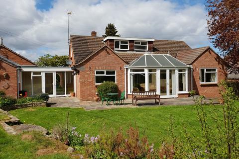 4 bed property, in Ridgehill, £595,000