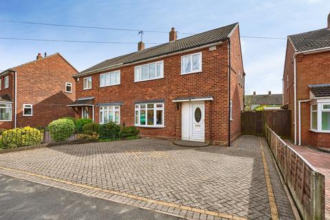 3 bed property, in Summer Lane, £250,000