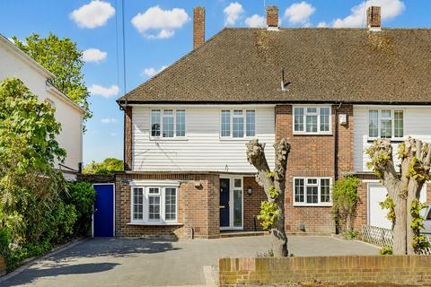 3 bed property, in Wolsey Road, £1,200,000