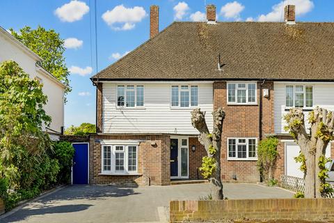 3 bed property, in Wolsey Road, £1,200,000