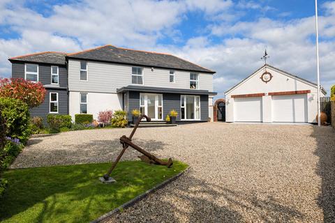 4 bed property, in Crackington Haven, £1,050,000