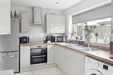 3 bed property, in Critchill Road, £290,000