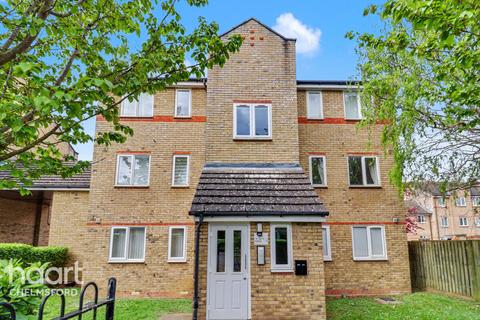 1 bed property, in Parkinson Drive, £150,000
