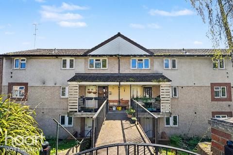 2 bed property, in Rushworth Close, £110,000