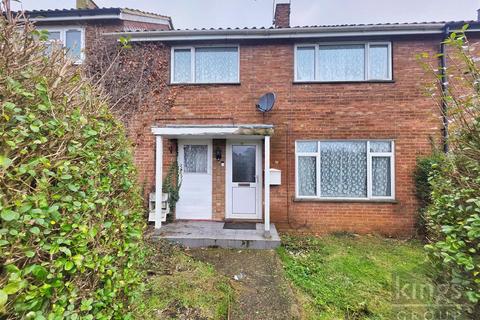 2 bed property, in Jerounds, £290,000