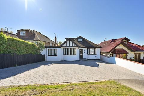4 bed property, in Caldecote Gardens, £999,950