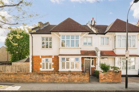 3 bed property, in Wormholt Road, £695,000