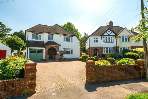 4 bed property, in The Grove, £900,000