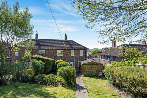 2 bed property, in Northdown Road, £259,950