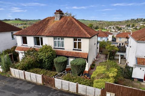 3 bed property, in Silverwood Avenue, £285,000