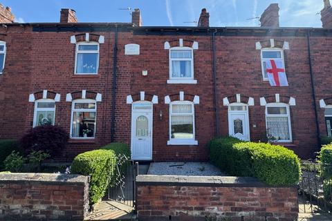 2 bed property, in Ladies Lane, £149,000
