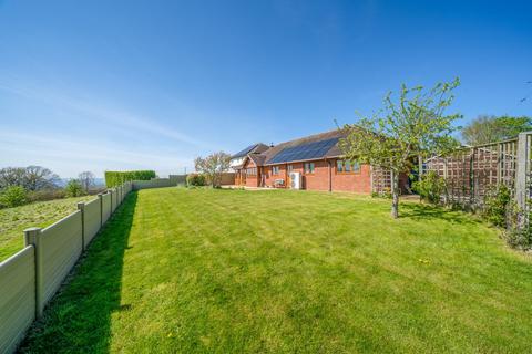 3 bed property, in Knowbury, £550,000