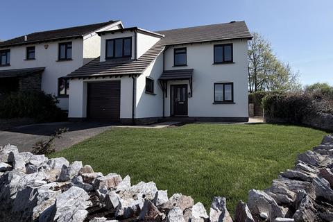 4 bed property, in Ferrers Green, £527,000
