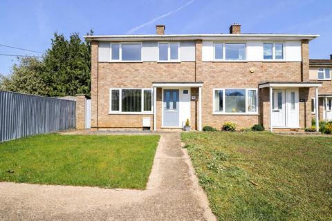 3 bed property, in St. Giles, £395,000