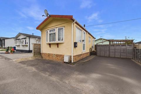 1 bed property, in Staverton Park, £75,000